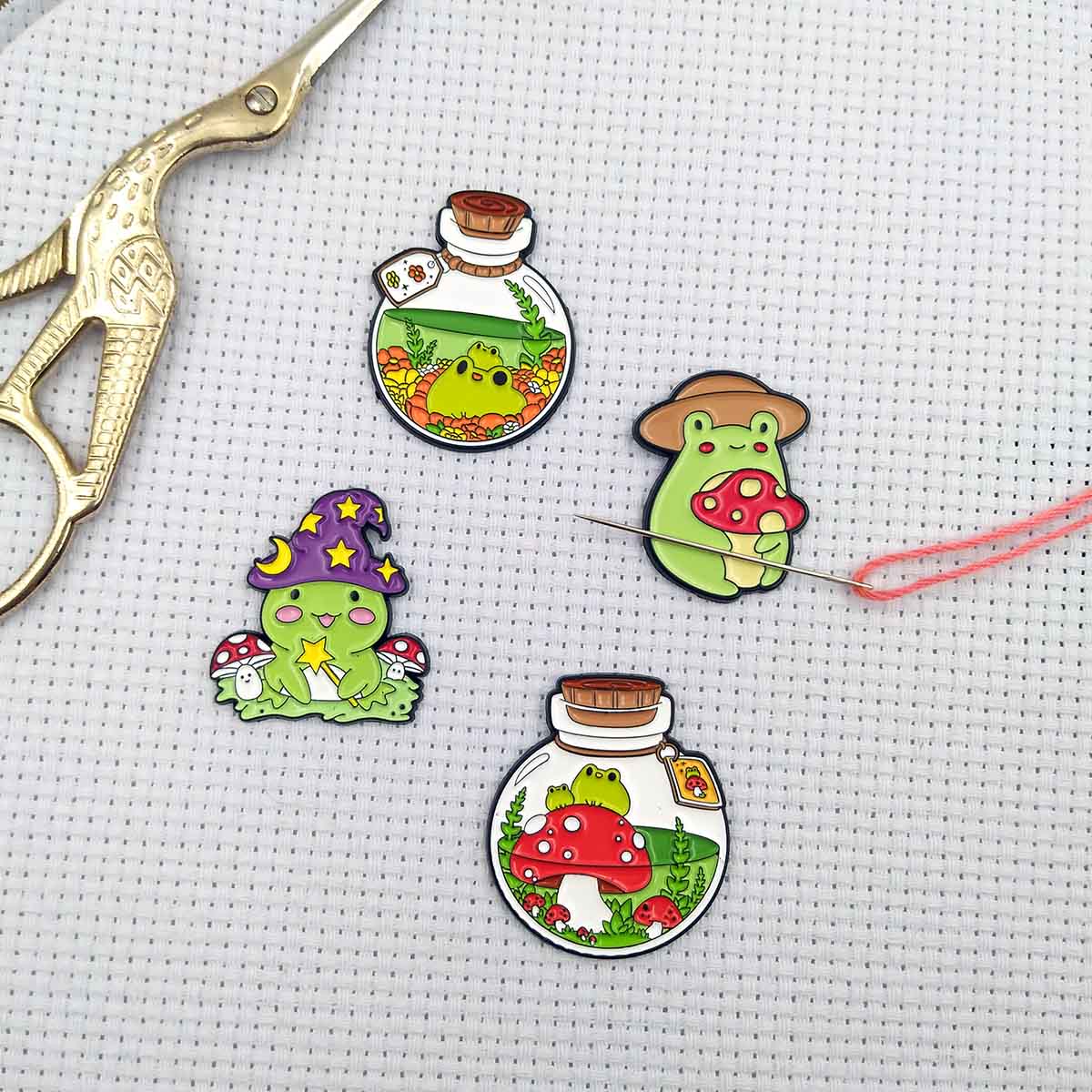 Needle Minder Magnet - カエル型ニードルマインダー、刺繍用、かわいい緑のカエル磁気ニードルホルダー、クロスステッチ用、裁縫針マグネット、パターンマグネット