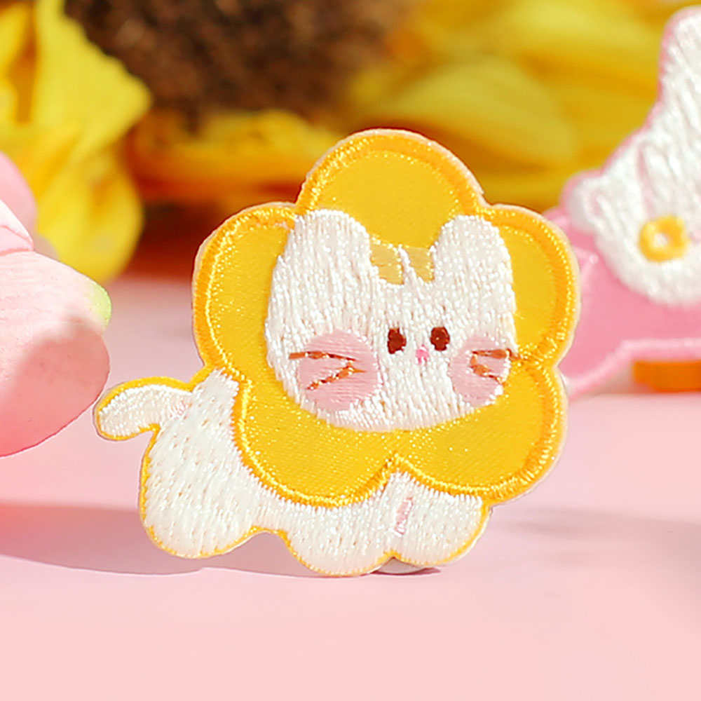 Embroidery Rabbit - 漫画の刺embroideryステッカー,小さなサイズ,かわいい動物,ウサギ,クマ,猫,犬,1枚