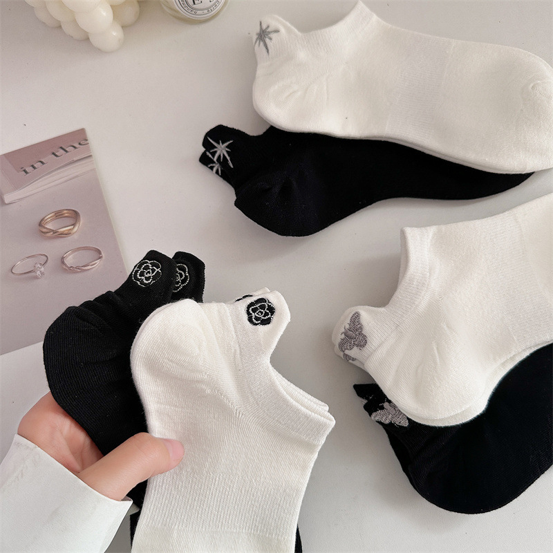 6 ペアの高級ブランドの女性の靴下かわいい動物の花の刺繍ショ - Embroidery On Socks のレビューと価格