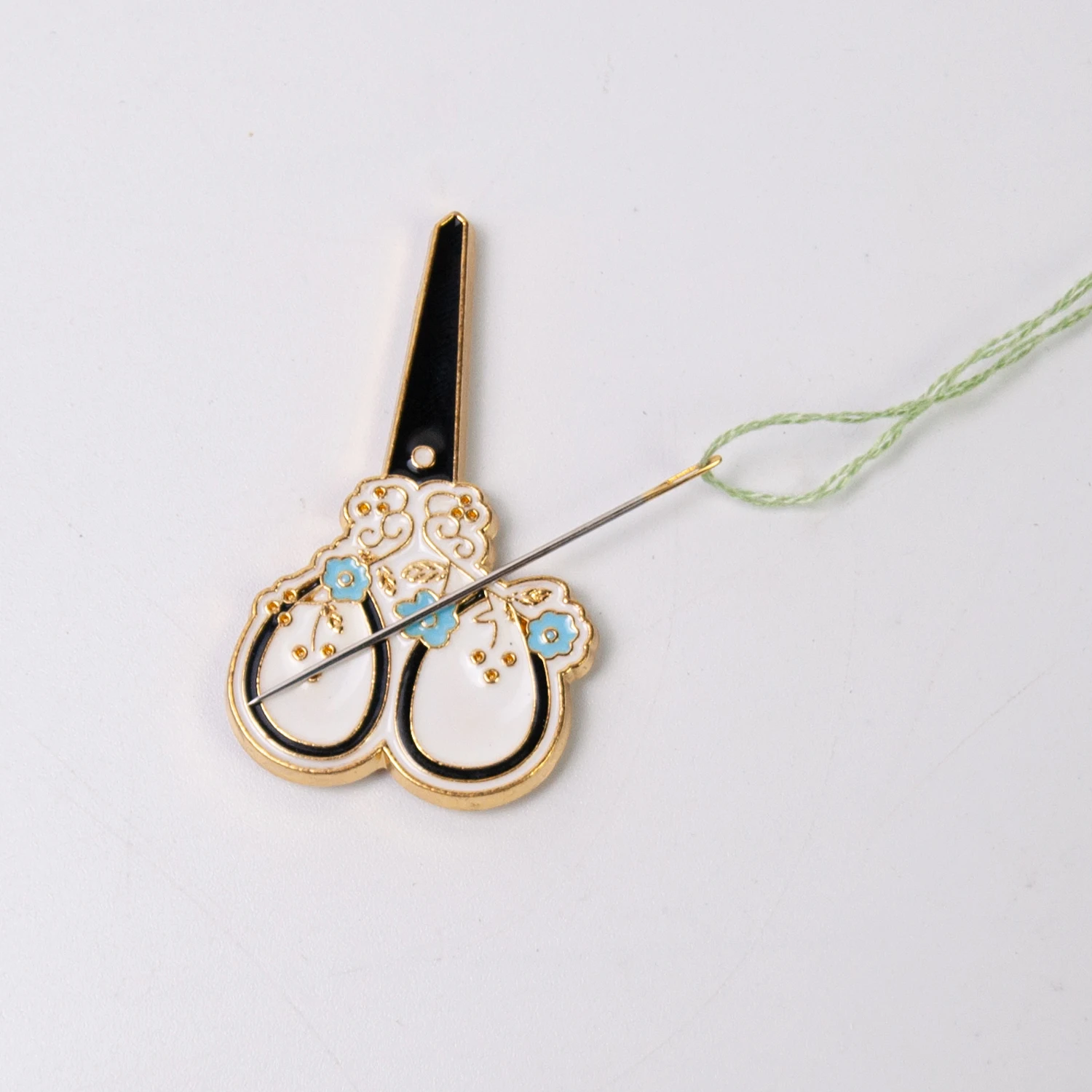 ニードルマインダー 縫製磁気キーパー エナメルニードルピンホ - Needle Minder Magnet のレビューと価格