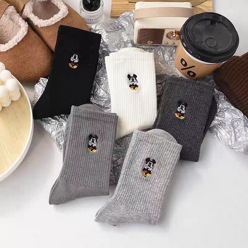 5足組 四季通用 ユニセックス ブラック、ホワイト、グレー  - Embroidery On Socks のレビューと価格
